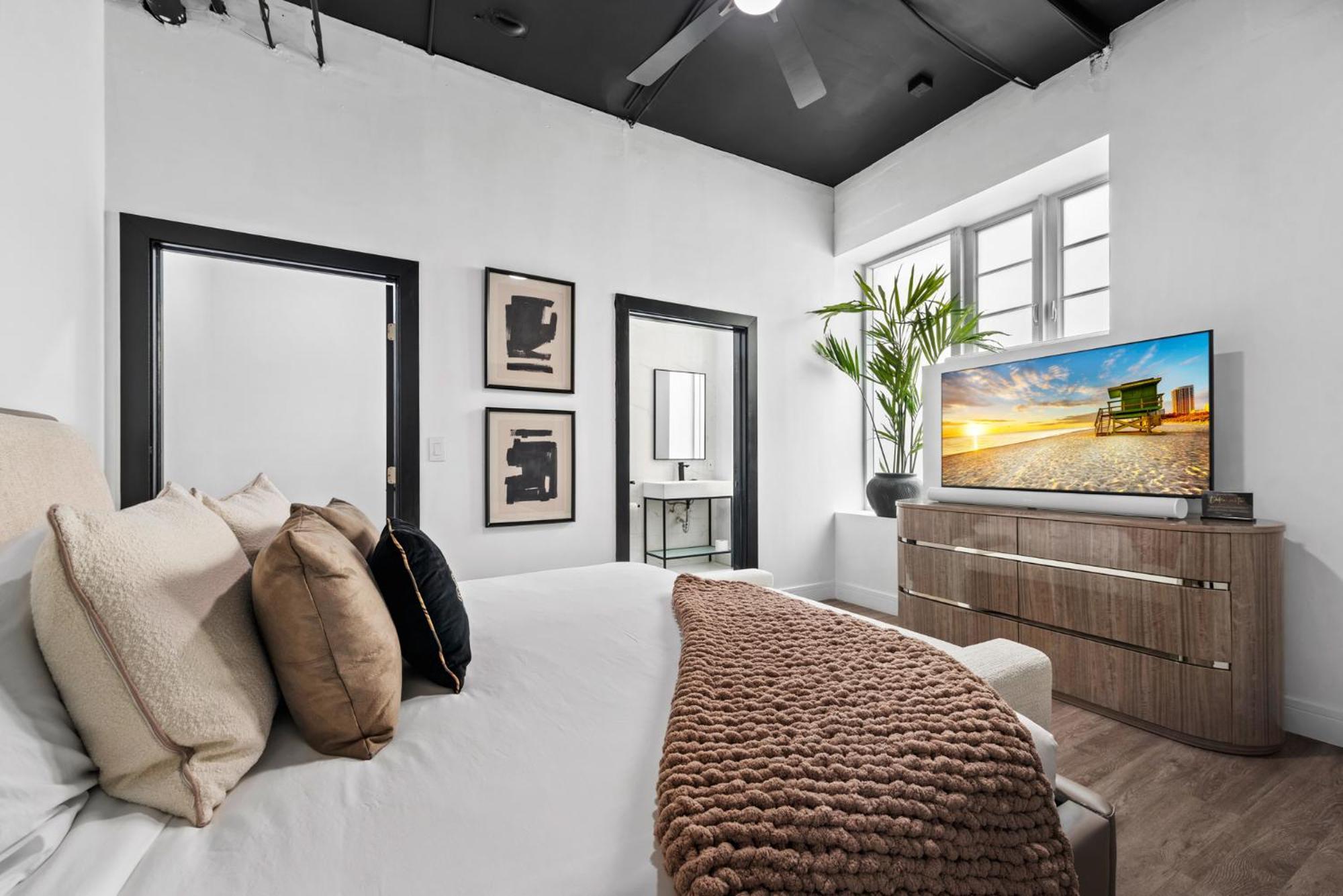Luxuri Suites ไมอามีบีช ภายนอก รูปภาพ
